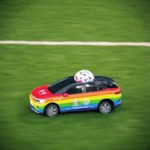 Tiny Euros Car
